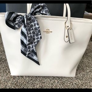 Authentic Coach Carryall Tote